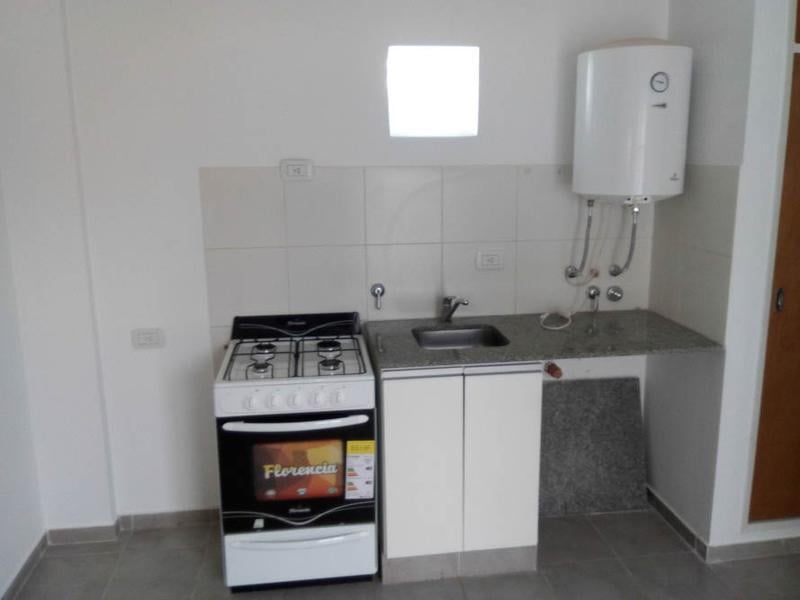 Foto de CATAMARCA AL 2700 ALQUILER DEPARTAMENTO 1 DORMITORIO EN ROSARIO BARRIO, imagen 3