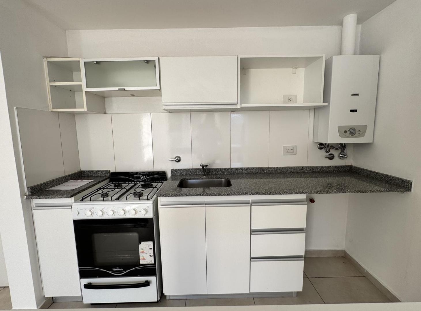 Foto de BV AVELLANEDA AL 1200 VENTA DE DEPARTAMENTO 1 DORMITORIO EN BARRIO, imagen 1