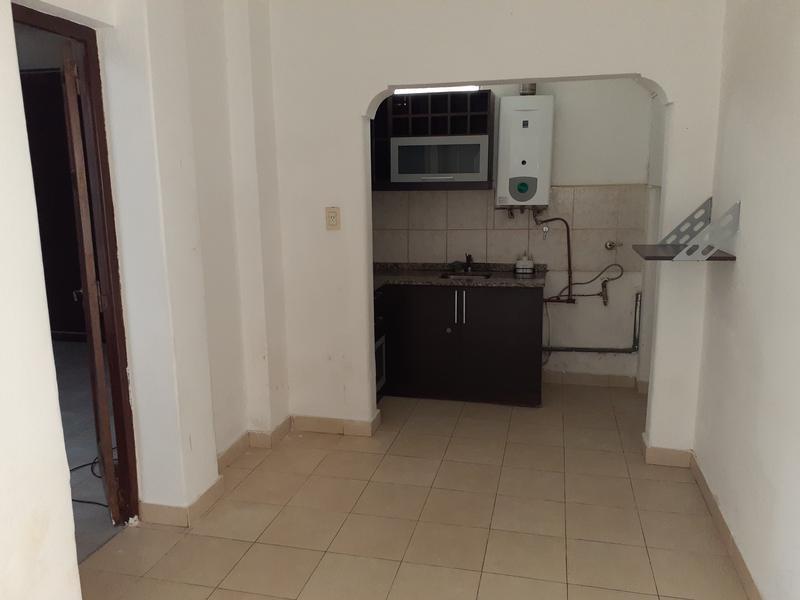 Foto de SUIPACHA AL 300 ALQUILER DE DEPARTAMENTO 1 DORMITORIO EN ROSARIO BARRIO, imagen 3
