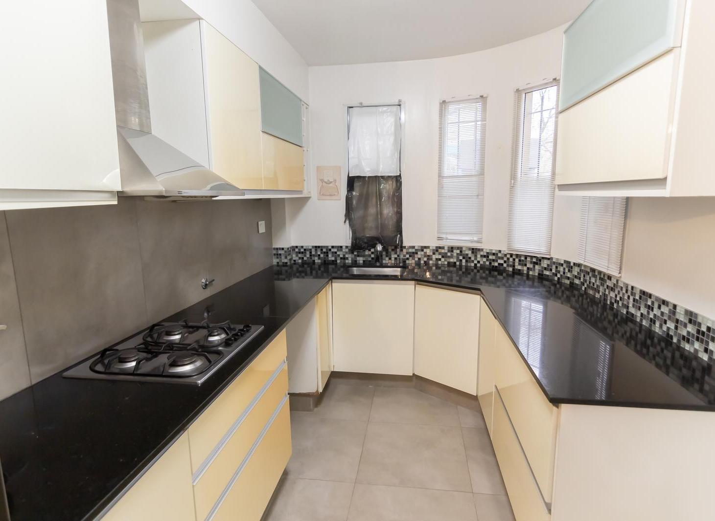Foto de LA PAZ AL 3000 VENTA / ALQUILER CASA 3 DORMITORIOS BARRIO PARQUE ROSARIO, imagen 1
