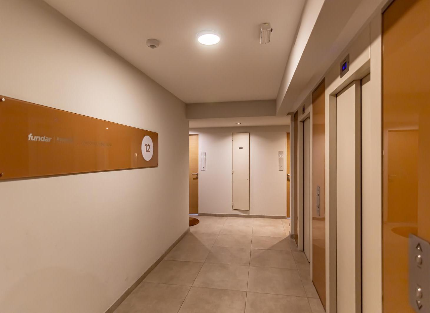 Foto de AV CASEROS AL 100 ALQUILER DEPARTAMENTO 2 DORMITORIOS CON COCHERA EN, imagen 1
