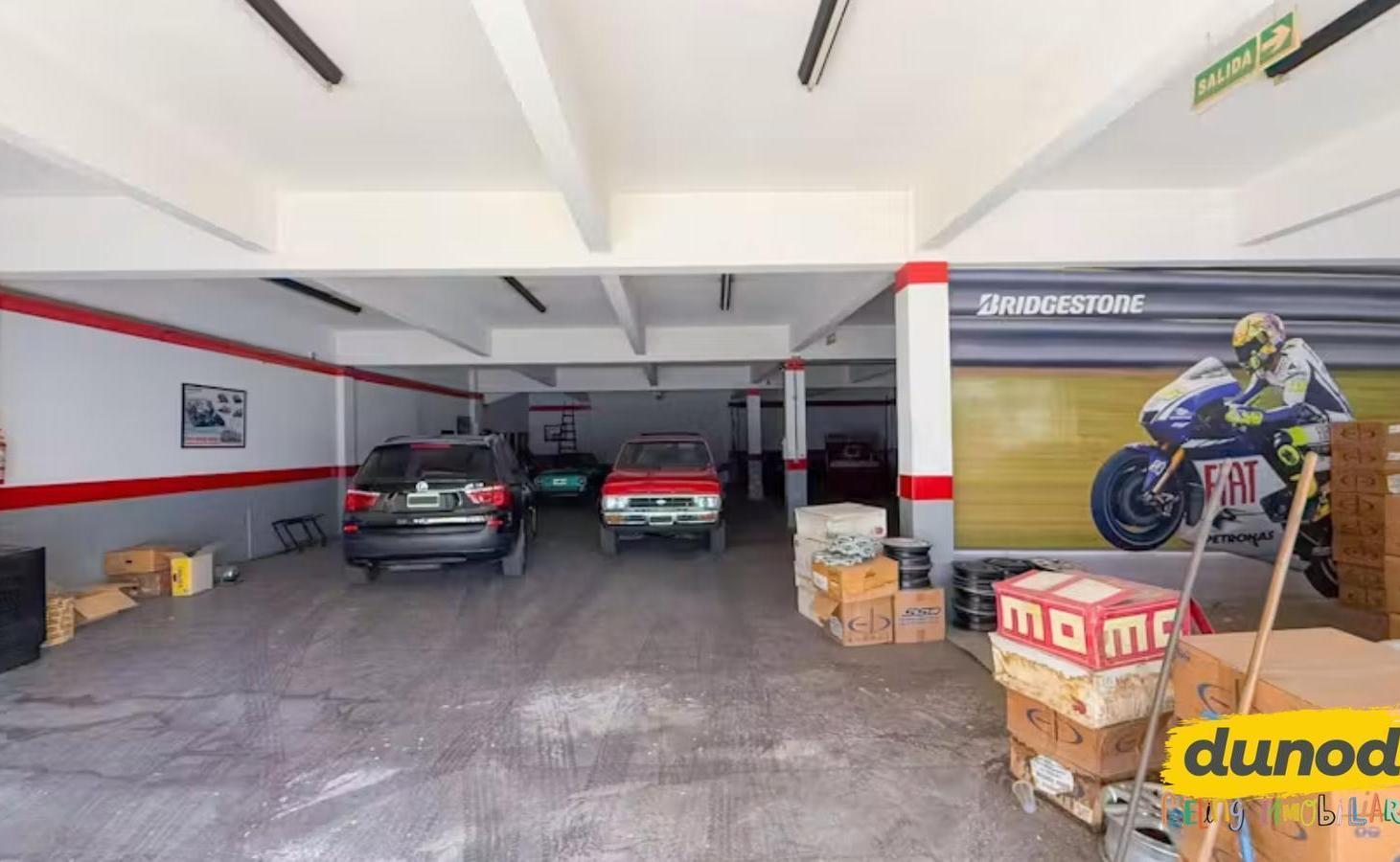 Foto de SAN JUAN AL 3400 ALQUILER AMPLIO LOCAL GALPON COMERCIAL EN DOS PLANTAS, imagen 2