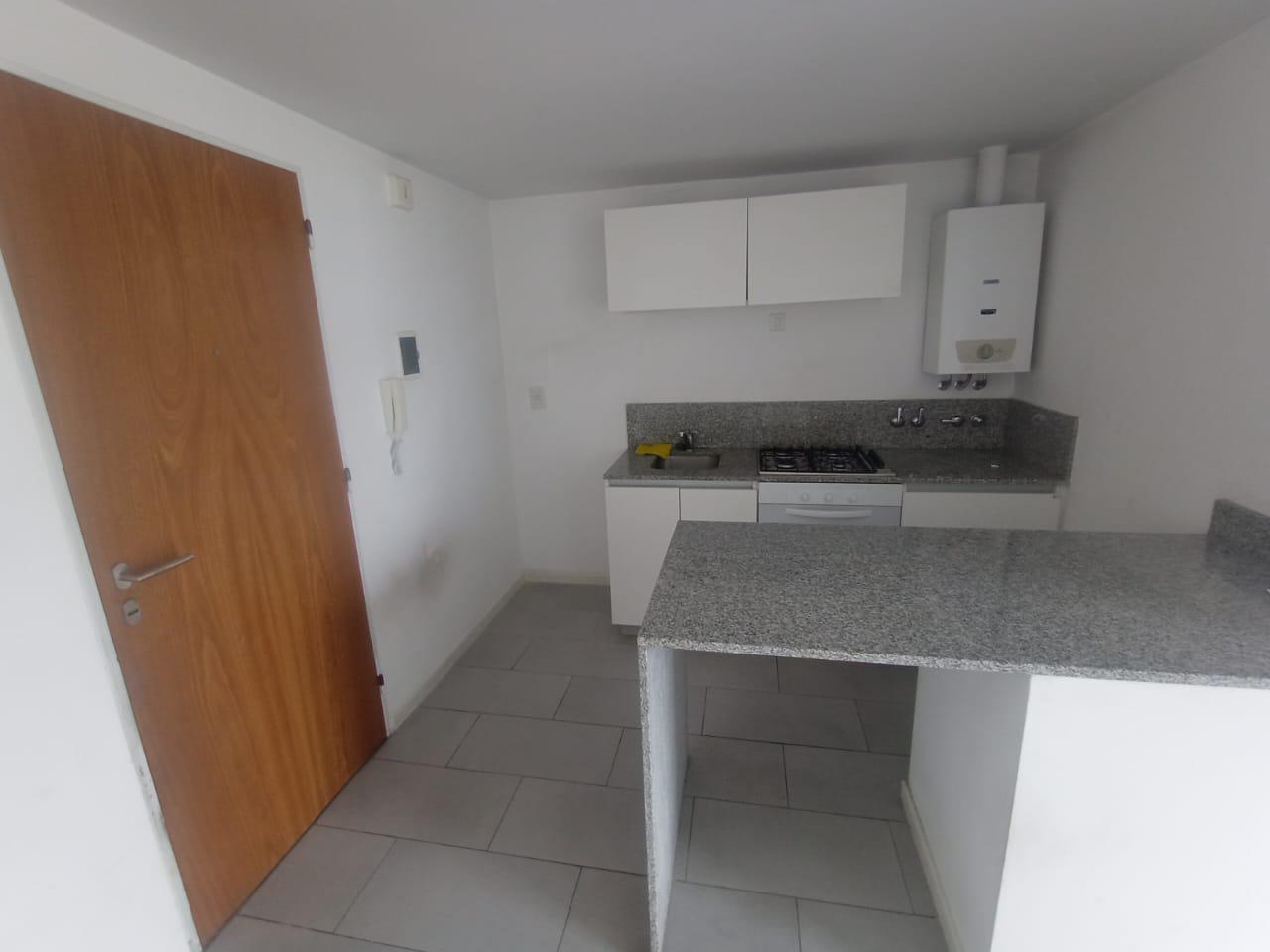 Foto de SANTA FE AL 2200 ALQUILER DEPARTAMENTO 1 DORMITORIO EN ROSARIO BARRIO, imagen 3