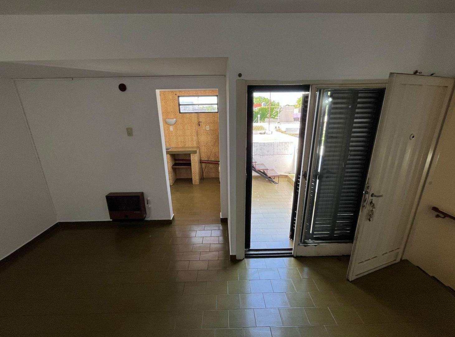 Foto de SANCHEZ DE BUSTAMANTE AL 500 - VENTA CASA PRIMER PISO 2 DORMITORIOS EN, imagen 4