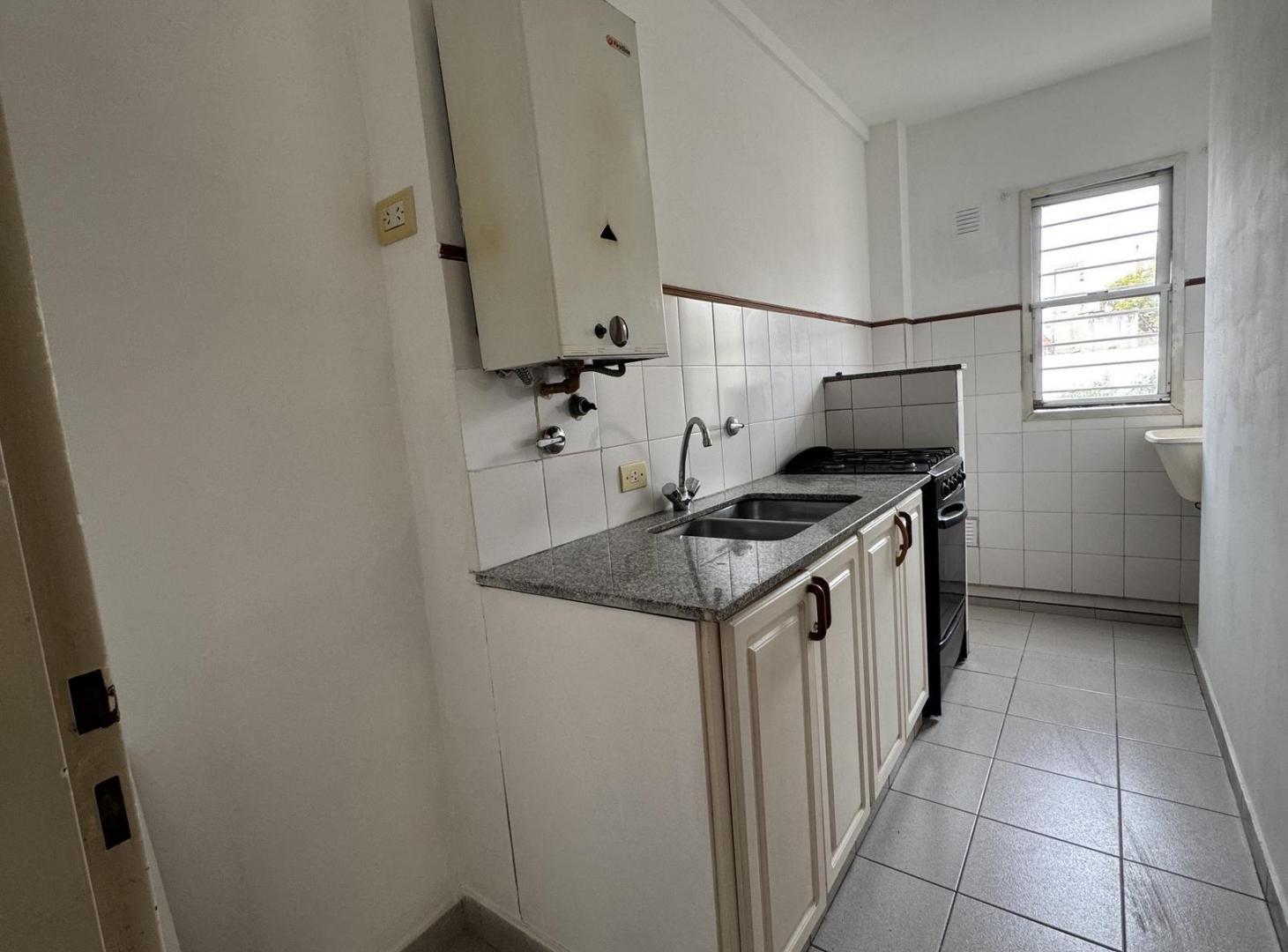 Foto de SANTIAGO AL 200 VENTA DEPARTAMENTO 1 DORMITORIO EN ROSARIO PICHINCHA, imagen 2