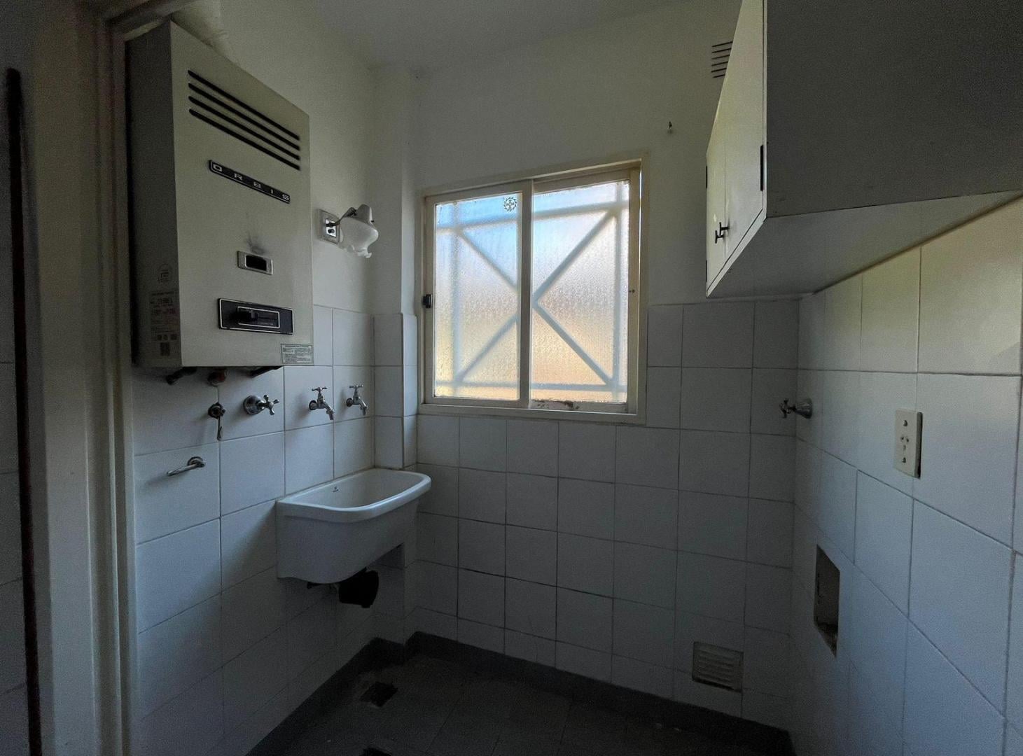 Foto de 9 DE JULIO AL 100 ALQUILER DEPARTAMENTO UN DORMITORIO EN ROSARIO BARRIO, imagen 4