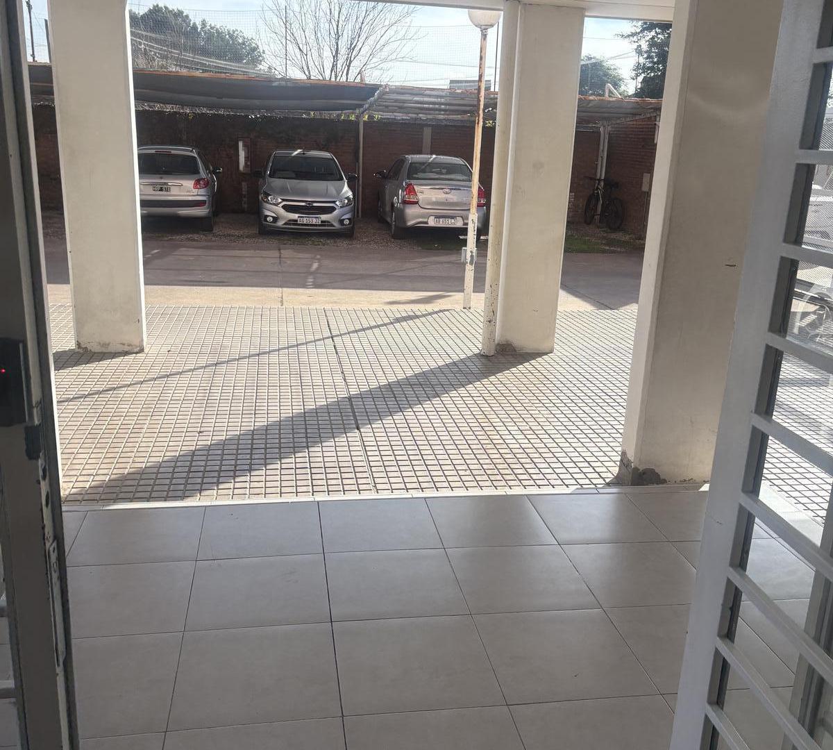 Foto de AV PELLEGRINI AL 4300 VENTA DEPARTAMENTO 2 DORMITORIOS EN ROSARIO, imagen 2