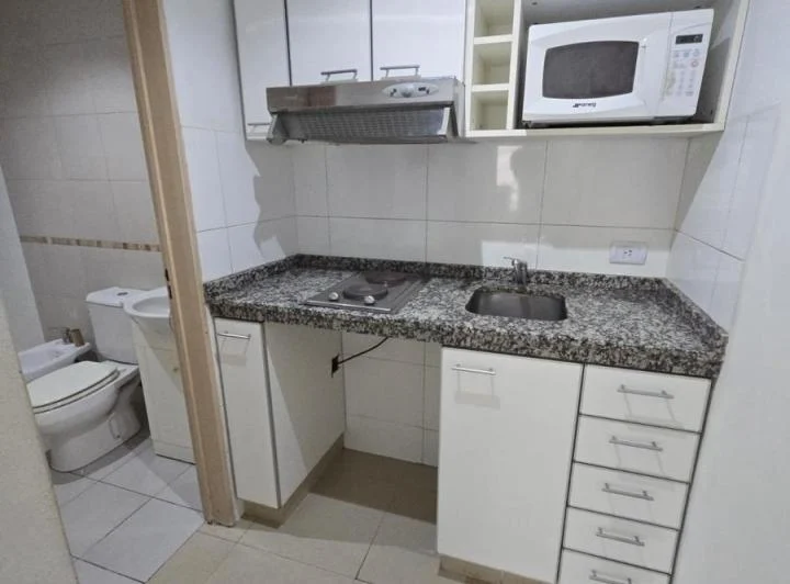 Alquiler departamento 1 ambiente a mts Subte B, contrafrente luminoso. Apto prof. - Villa Urquiza 5