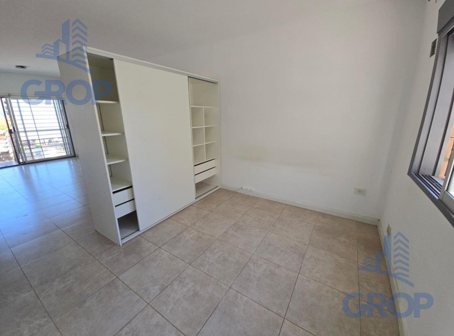 Foto de Venta Depto 1 ambiente divisible contrafte piso 3 y 4. quincho, imagen 4