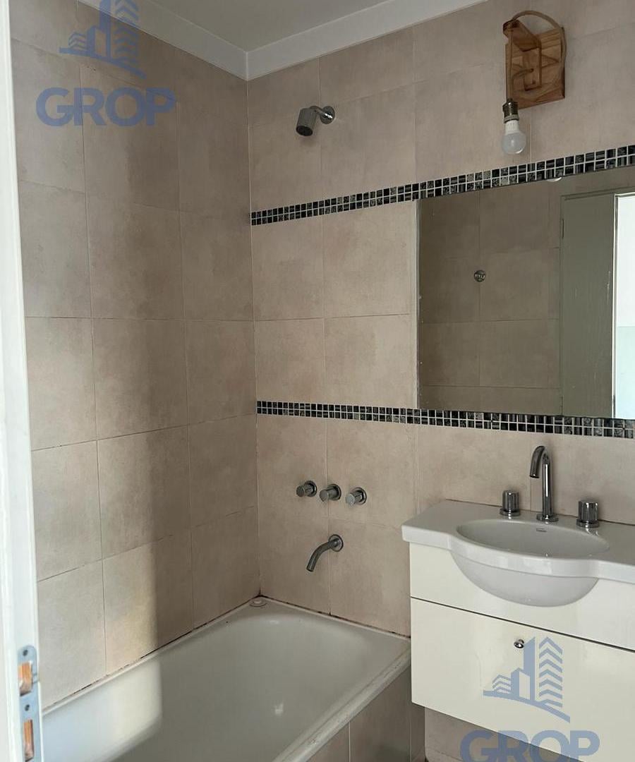 Foto de Venta Depto 1 ambiente divisible contrafte piso 3 y 4. quincho, imagen 3
