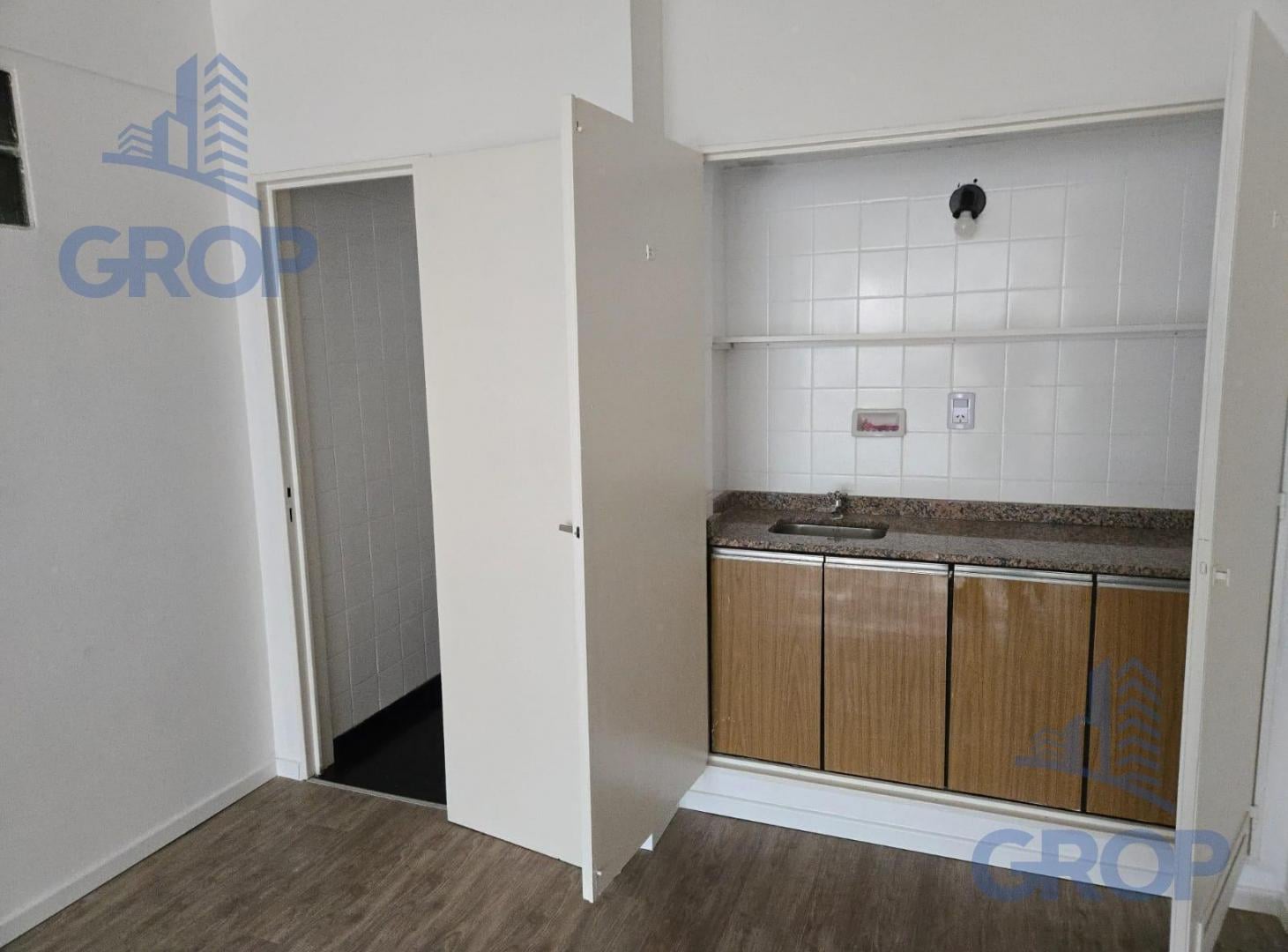 Foto de Alquiler. Oficina 36 m2. Muy Luminosa. Zona Tribunales. Muy buen estado., imagen 5