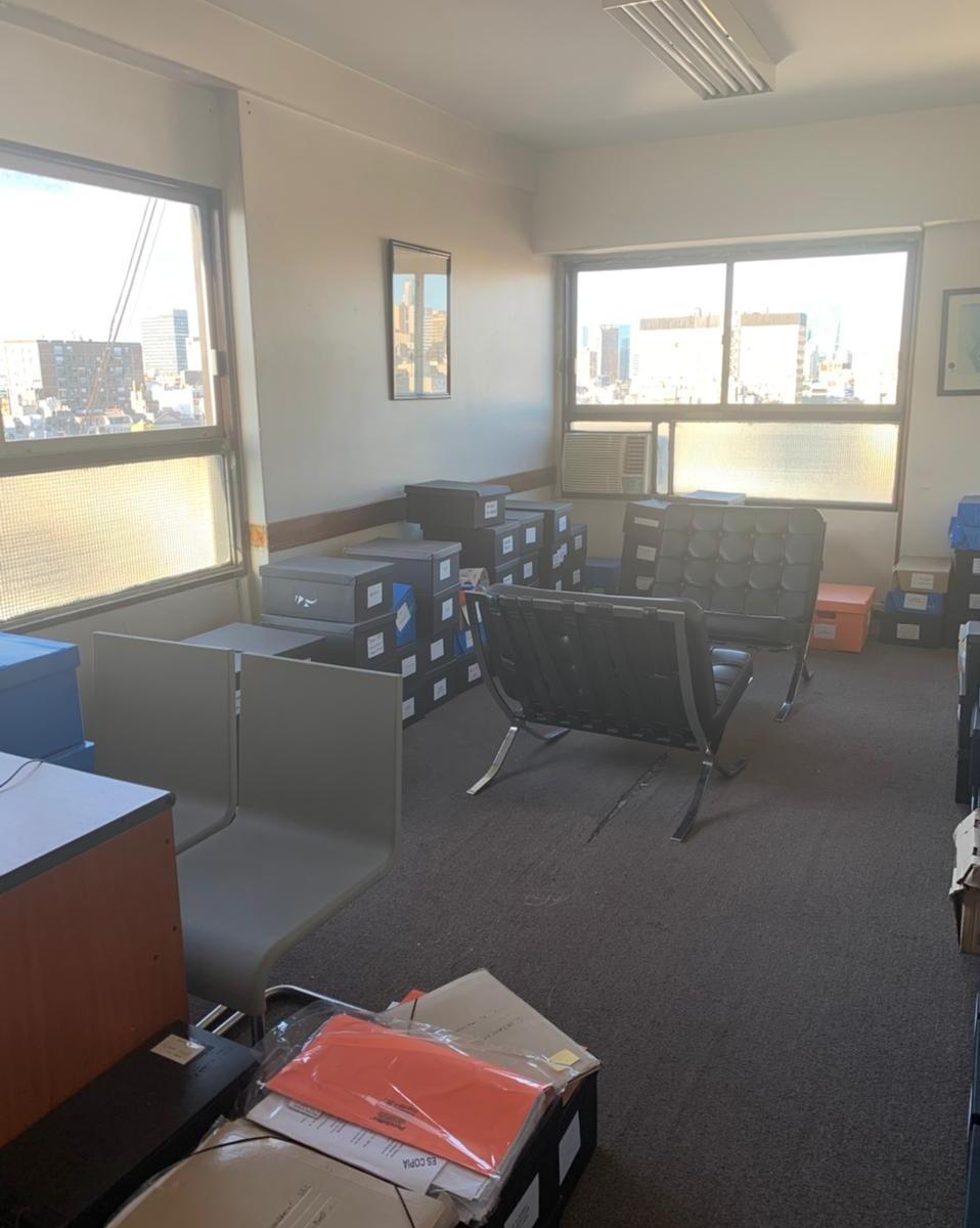 Venta 5 Departamentos + 4 Cocheras 120 m² de Oficinas Piso 16 Uruguay Al 600 4