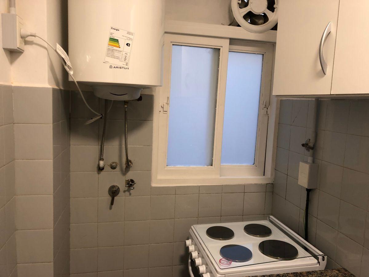 Foto de ALQUILER 3 AMBIENTES AL FRENTE C/BALCON . HECHO A NUEVO, imagen 1