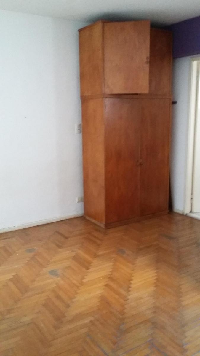 Tucuman y Montevideo - un Ambiente Luminoso Apto Profesional o Vivienda 1