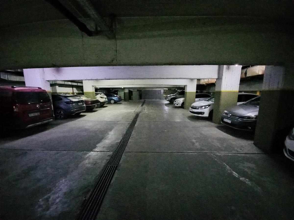 Foto de LIMA Y MORENO - OFICINA COMERCIAL DE UN AMBIENTE MUY AMPLIA Y COCHERA, imagen 2