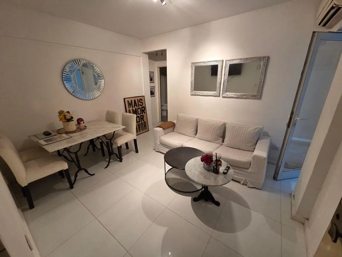BULNES Y PARAGUAY - DOS AMBIENTES CON PATIO - IMPECABLE - RECICLADO 5