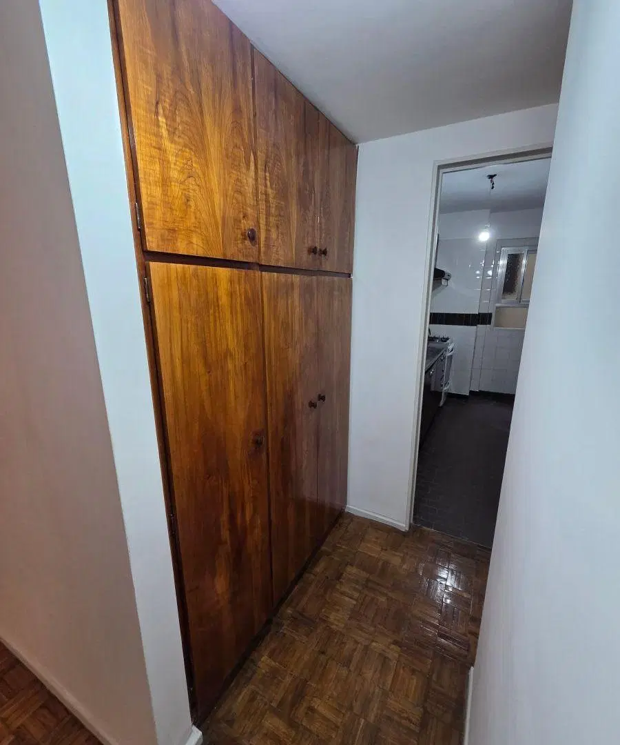 PARAGUAY Y BULNES - TRES AMBIENTES AL FRENTE CON BALCON - IMPECABLE 3