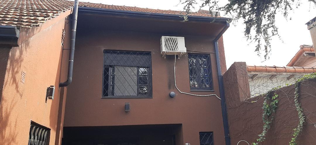 Adrogue, Rippamonti 100 hermoso Chalaet y amplia casa 4 amb. picina