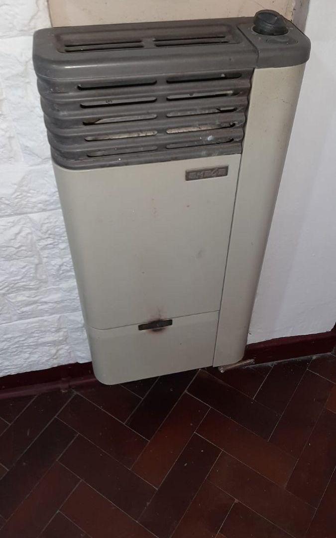 Foto de Maipu 200 Centro Comercial 1° Piso por ecalera. Bajas Expensa, imagen 2