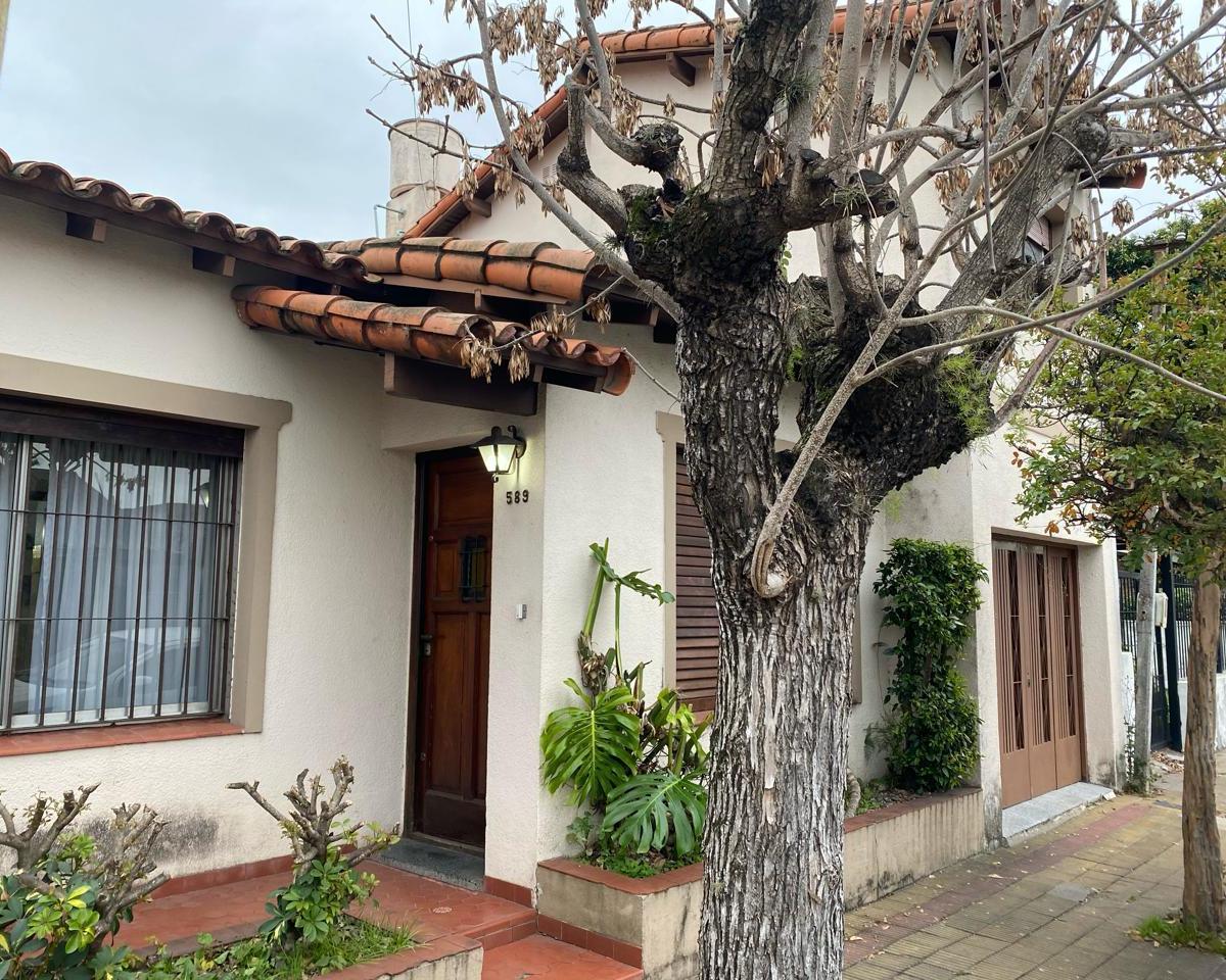 Casa en san pedro al 500