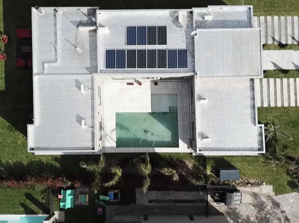 Casa 6 ambientes Terralagos Canning