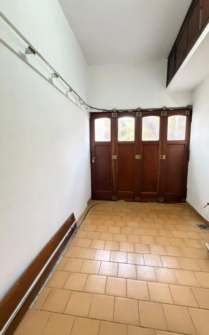 CASA EXCELENTE CONSTRUCCION Y UBICACION 2