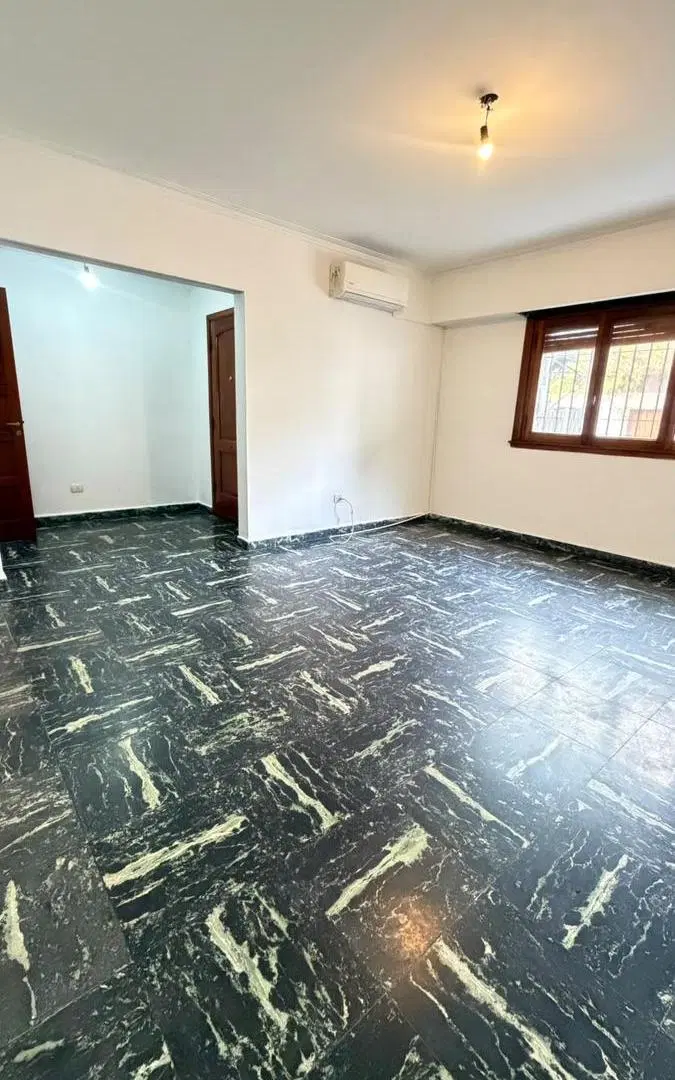CASA EXCELENTE CONSTRUCCION Y UBICACION 5