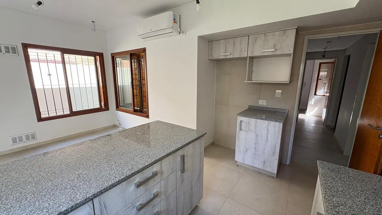 Casa en Temperley 4