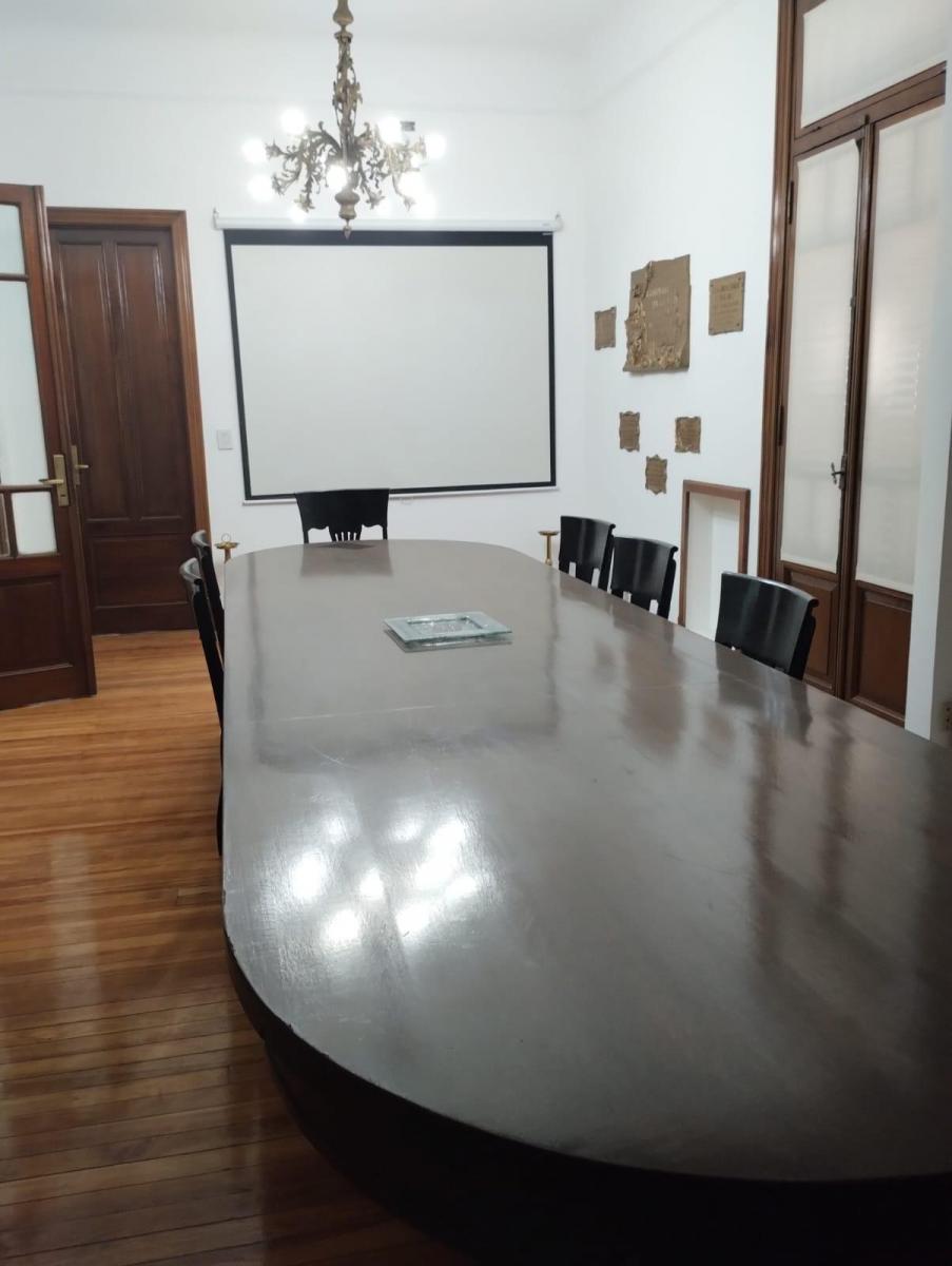 Excepcional Piso de Oficina de Estilo y Categoría en Venta 5