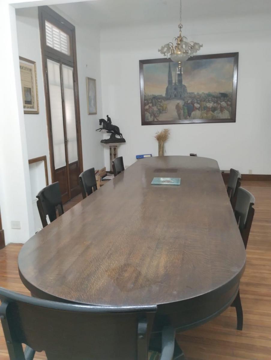 Excepcional Piso de 5 Ambientes en Pleno Centro en Venta 3