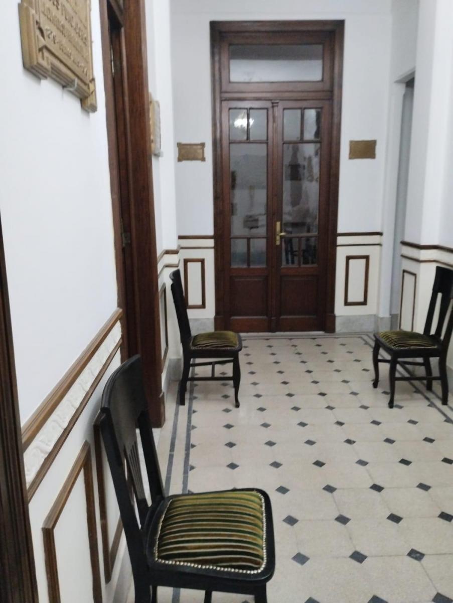 Excepcional Piso de 5 Ambientes en Pleno Centro en Venta 3