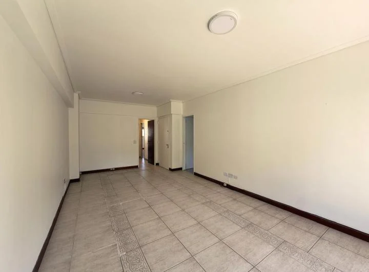 Amplio Semipiso 3 Ambientes con Palier Privado Frente a Plaza Echeverría 5