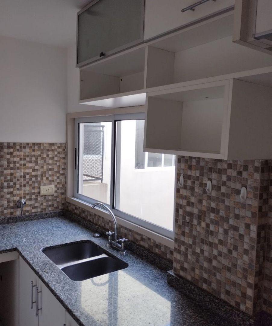 Foto de Ph 2 Ambientes 1º por escalera con Cocina separada y Terraza propia con, imagen 3