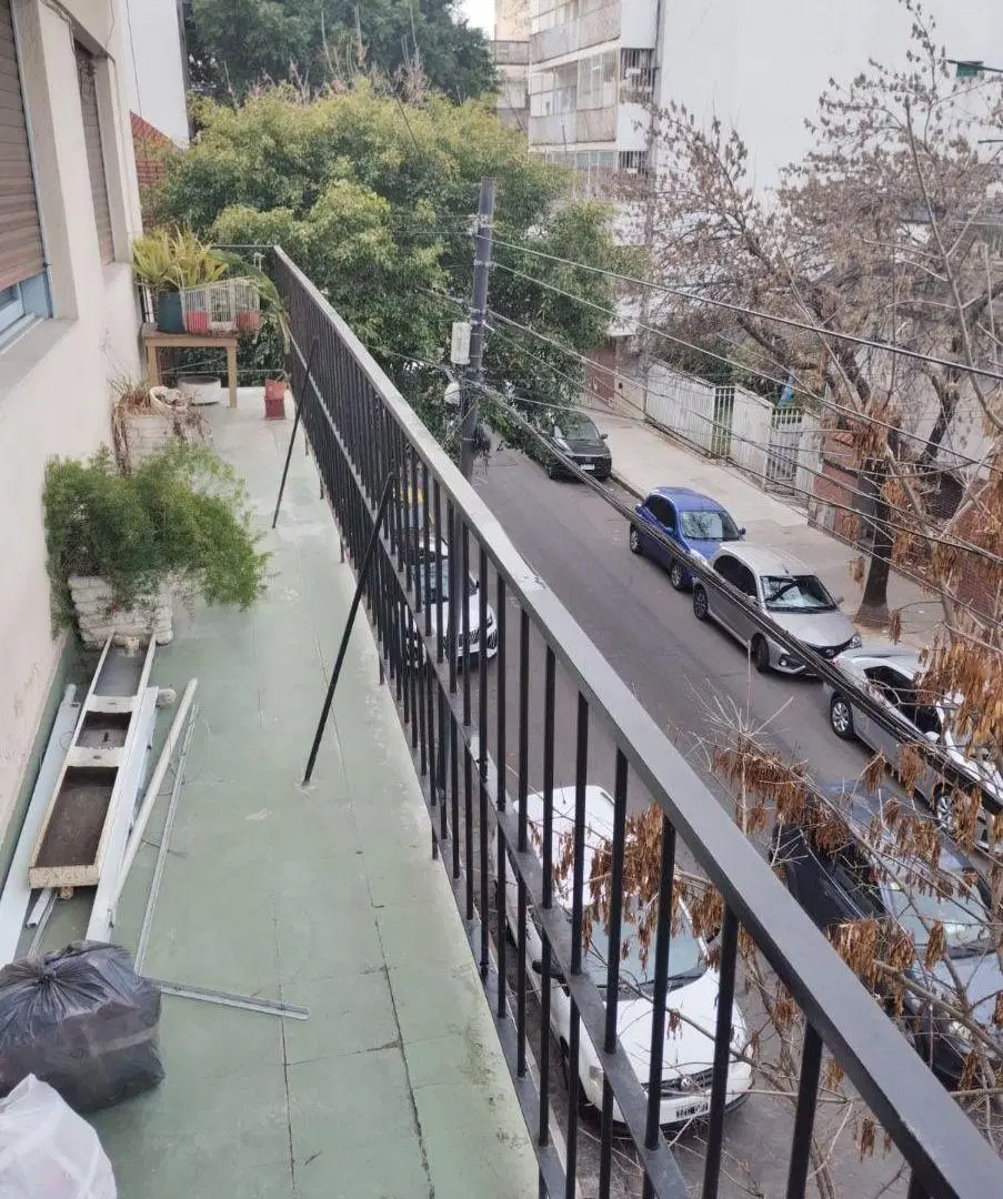 Depto. 3 Ambientes al Frente con Balcón Corrido, Cocina Separada y Lavadero Independiente 5