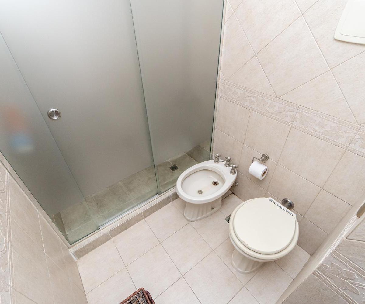 Magnífico Dúplex Reciclado! 4 Dorm. y 5 Baños - Suite - Balcón con Parrilla! 4