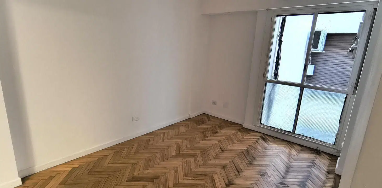 2 amb y medio!! Impecable estado! Edificio con seguridad a mts de Av. Lacroze 2
