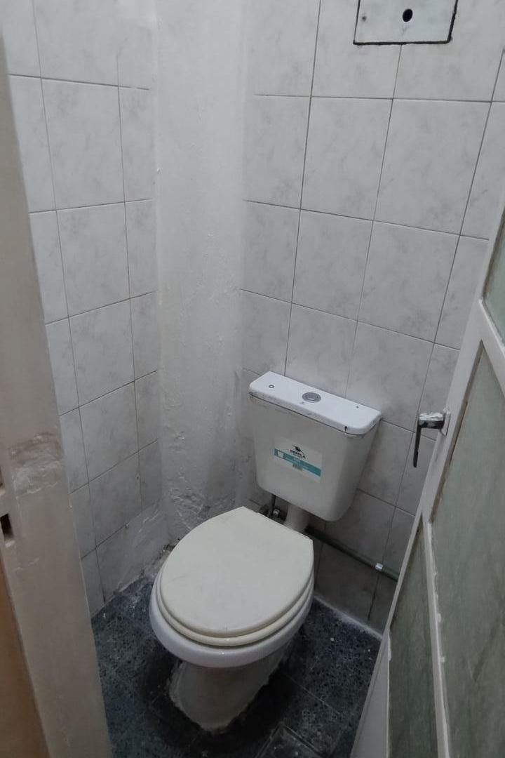 SIN EXPENSAS - Senillosa y Rosario - 80 m2 a la calle con entrada independiente