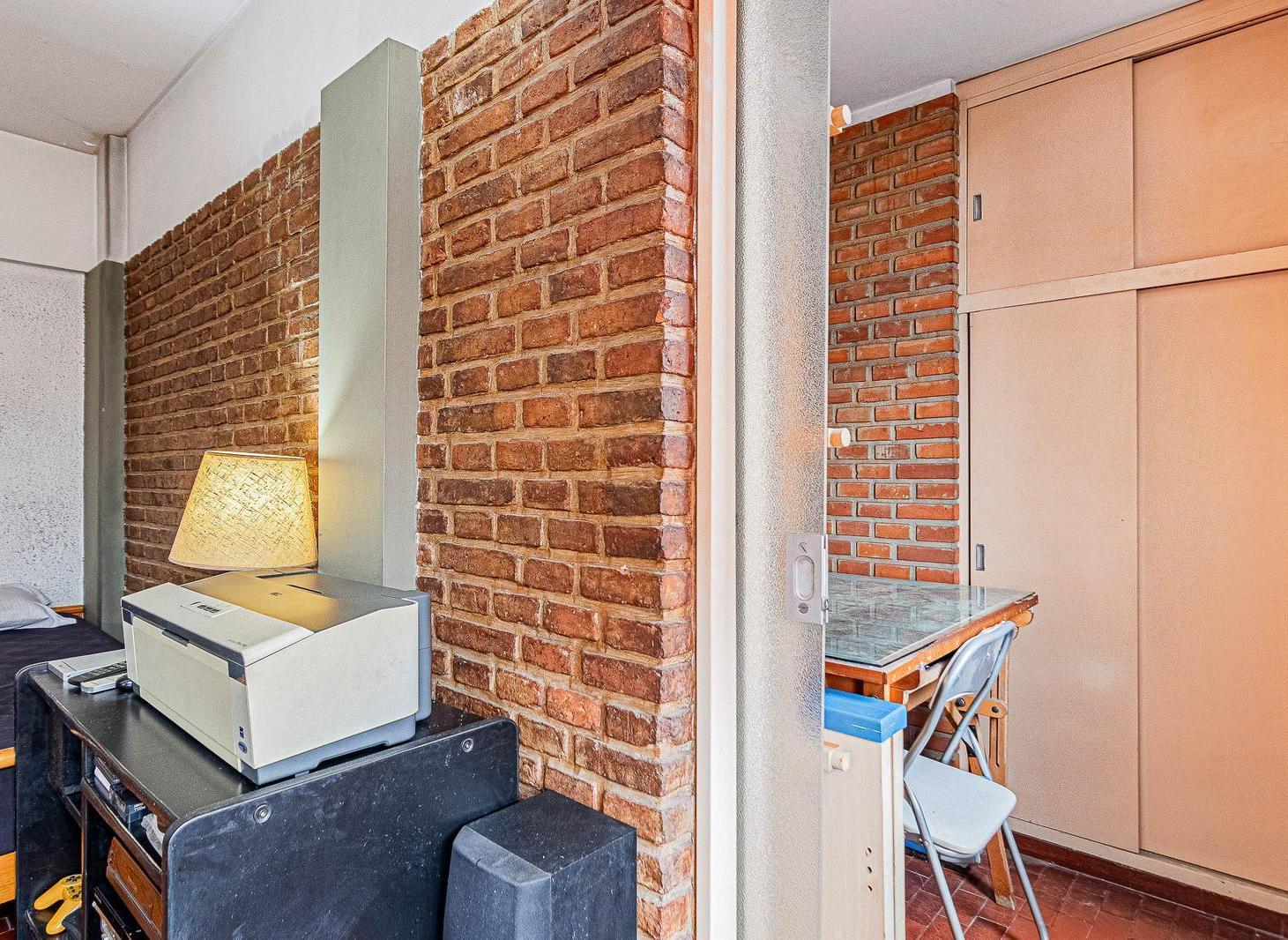 Dúplex de 3 dormitorios y estudio, con magnífica vista y balcón aterrazado! Cochera y baulera