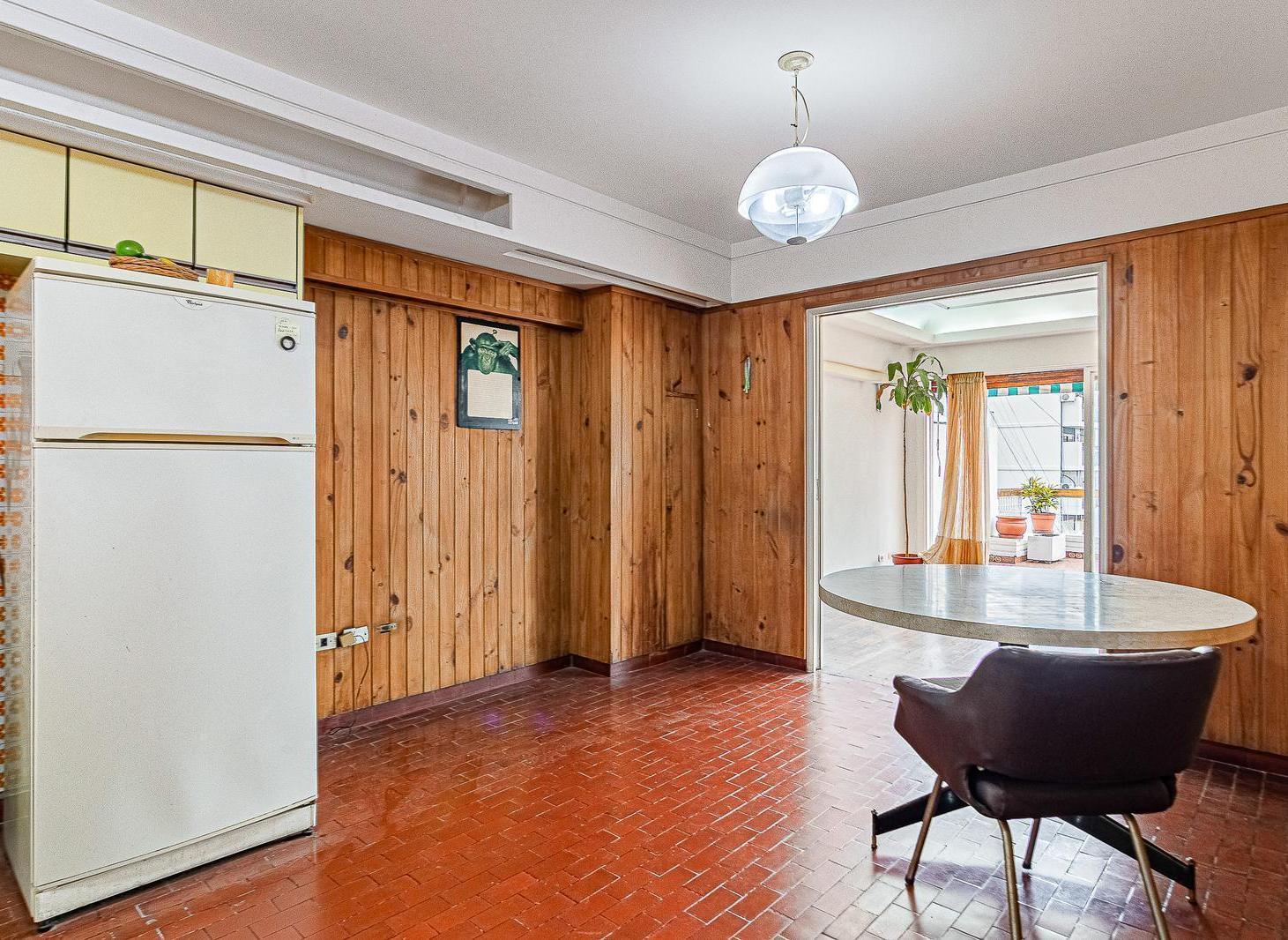 Dúplex de 3 dormitorios y estudio, con magnífica vista y balcón aterrazado! Cochera y baulera