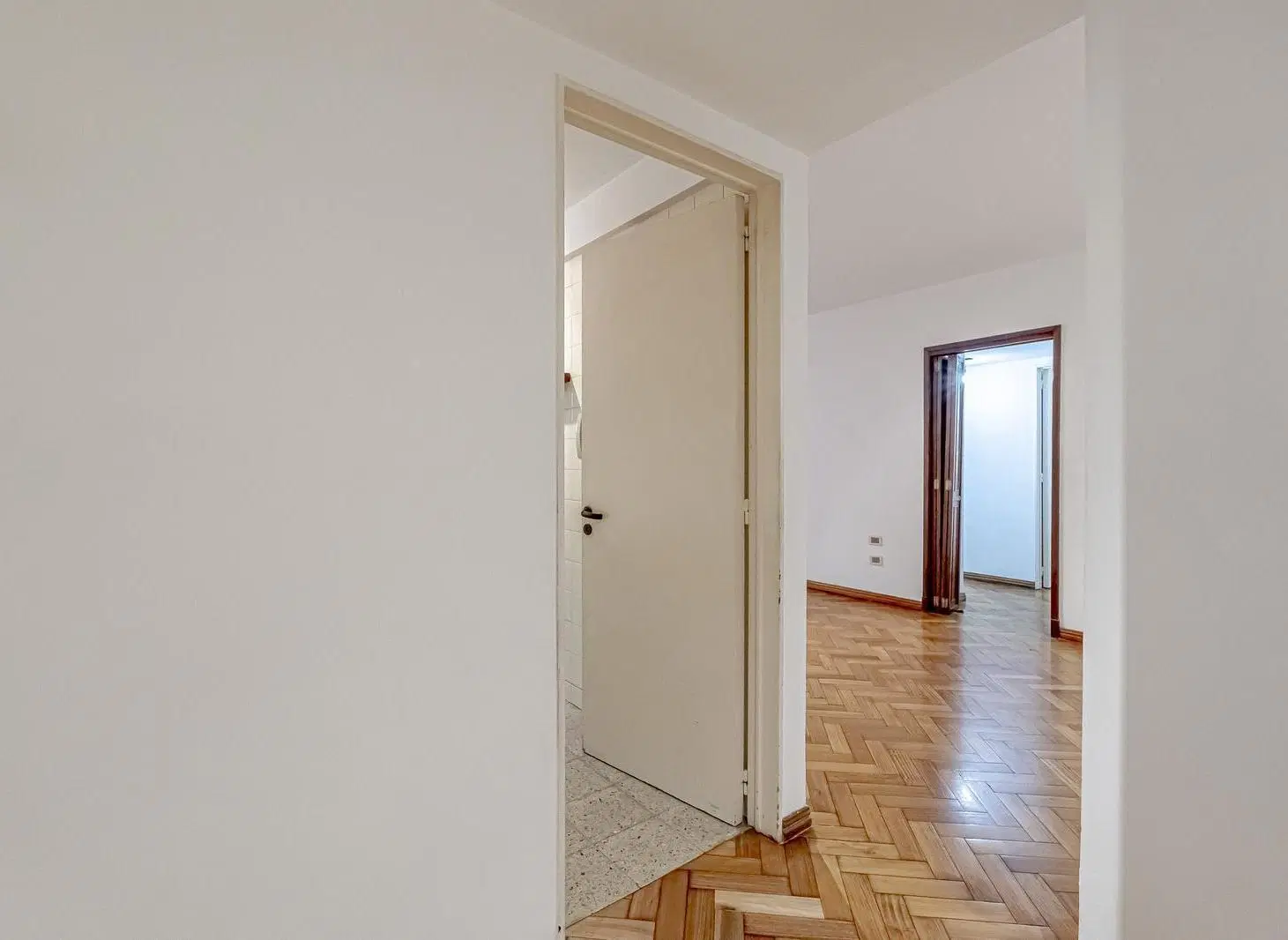 A una cuadra de Cabildo! 3 amb con 2 baños y patio de 40 m2! 1