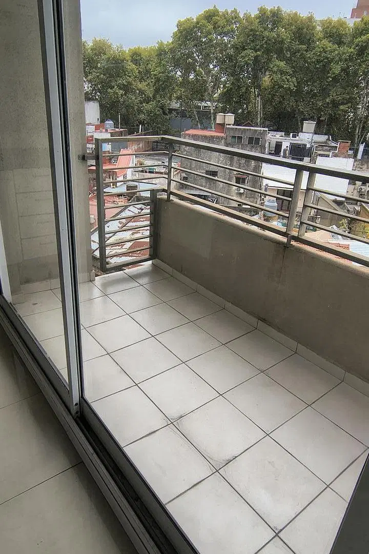 Moderno monoambiente divisible! Terraza con SUM y parrilla - 40 m2 2