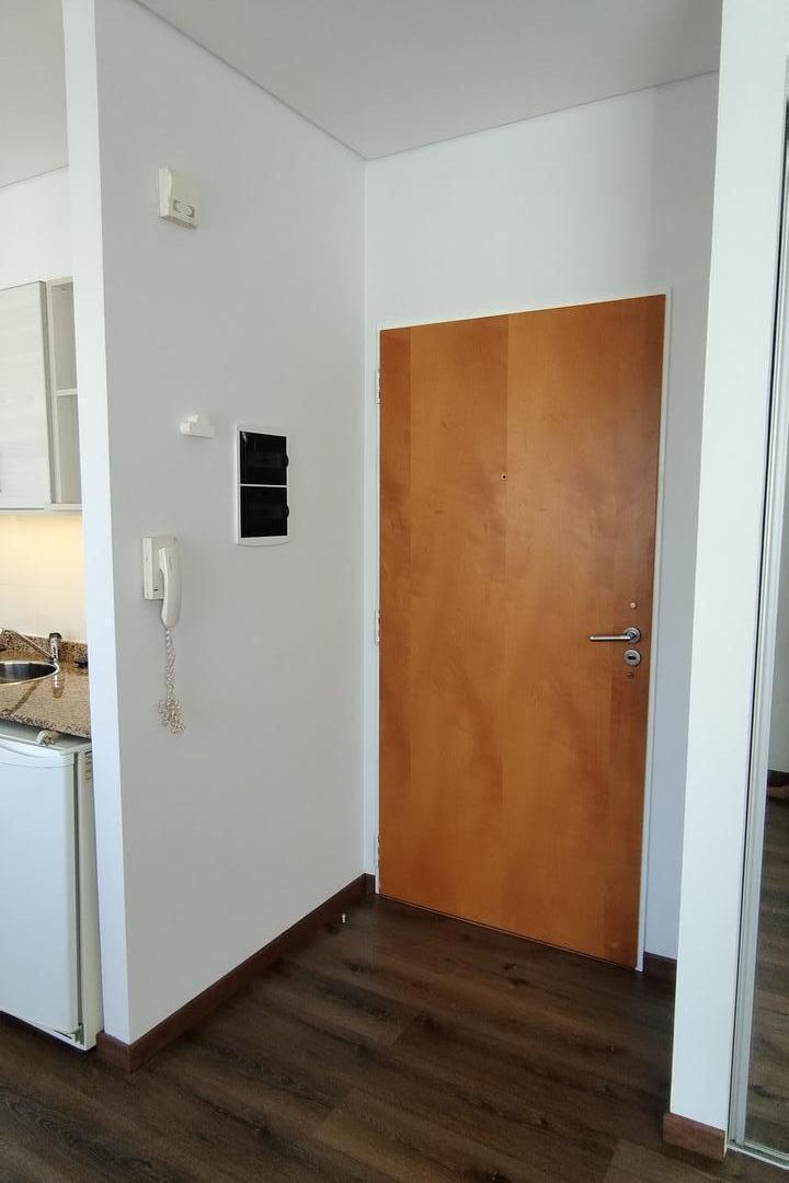 Foto de Monoambiente divisible de 6 años!! Apto profesional a mts. de Av. Santa, imagen 3