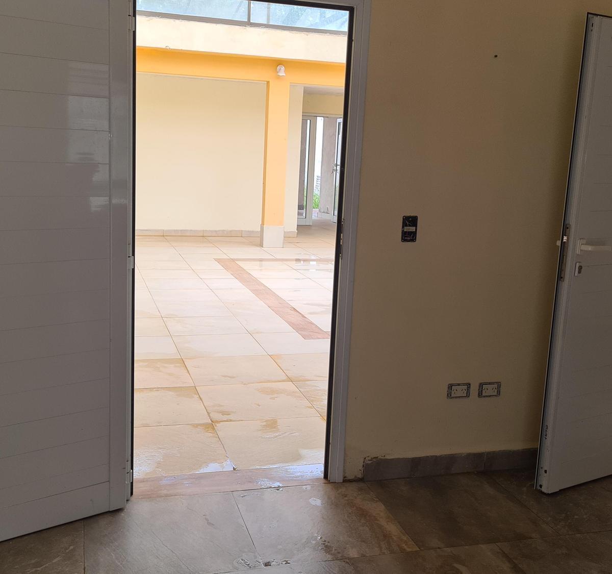 Edificio Comercial - Open Door 3
