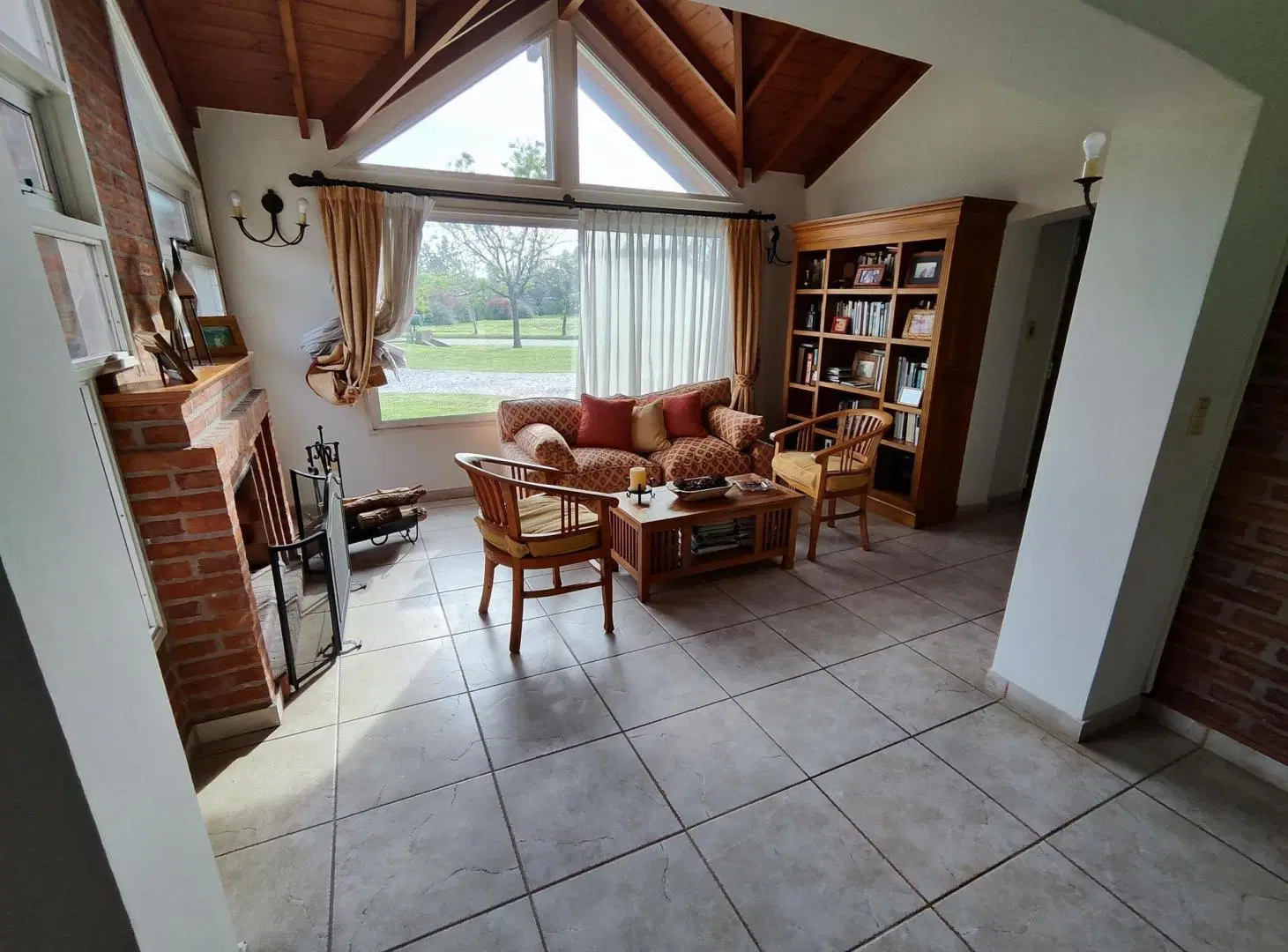 Chacras de Open Door , casa en venta permuto-financio 5