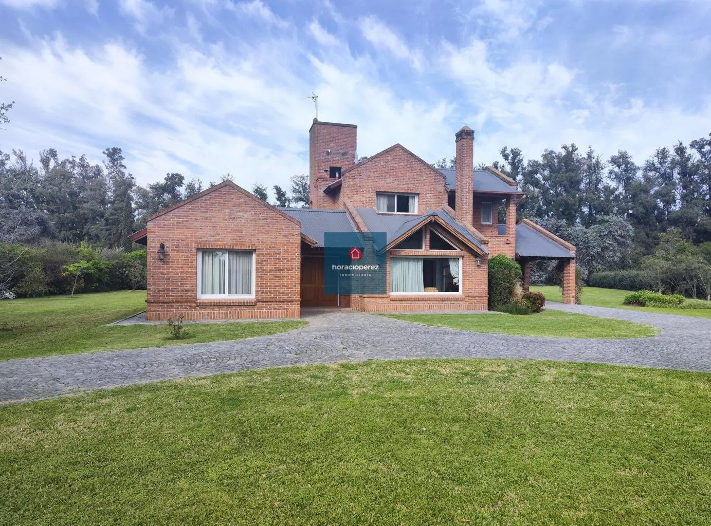 Chacras de Open Door , casa en venta permuto-financio 4