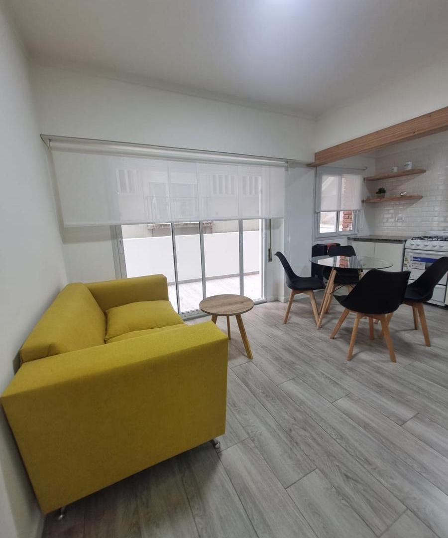 Venta departamento 1 ambiente con patio, Plaza Colon, Mar del Plata