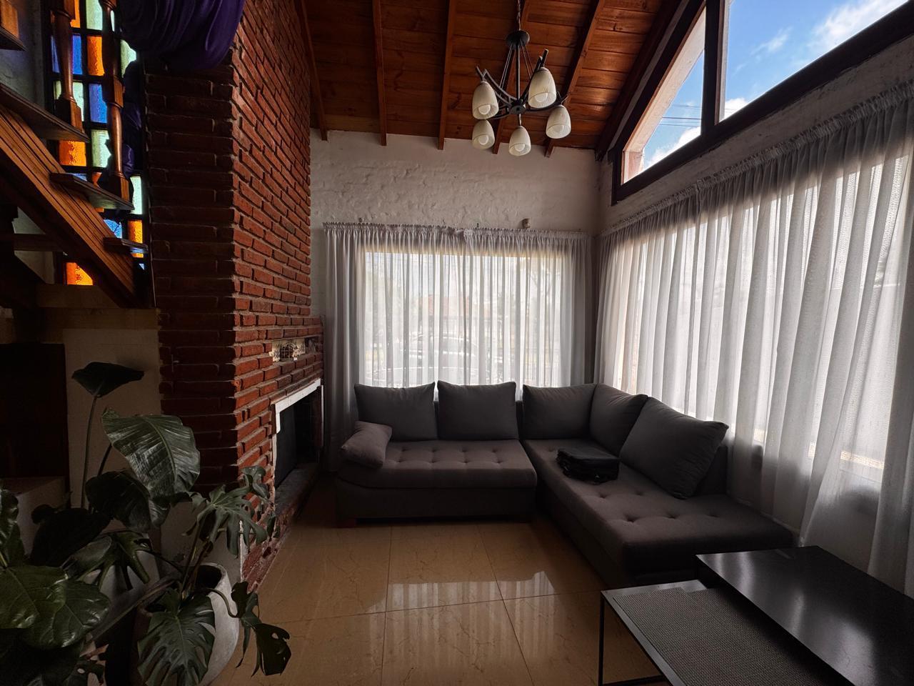 Venta casa 4 ambientes con garage, patio y parrilla, Colinas de Peralta Ramos, Mar del Plata