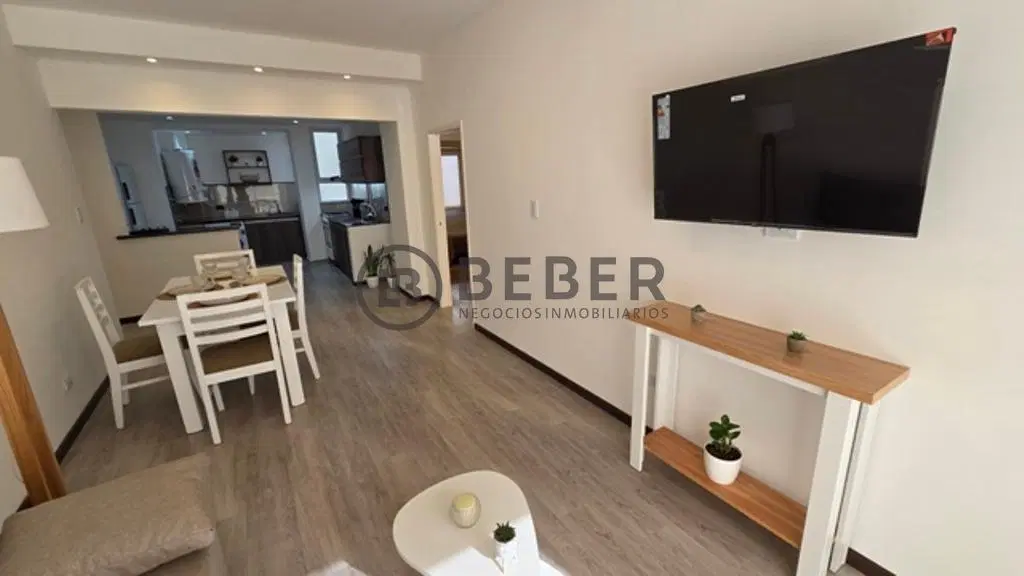 Venta departamento 3 ambientes a la calle, zona Centro Mar del Plata 4