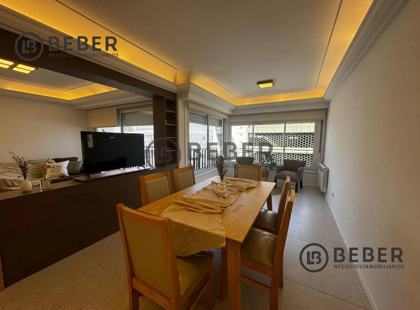 Venta departamento 4 ambientes con balcón, reciclado a nuevo zona Centro, Mar del Plata. 2