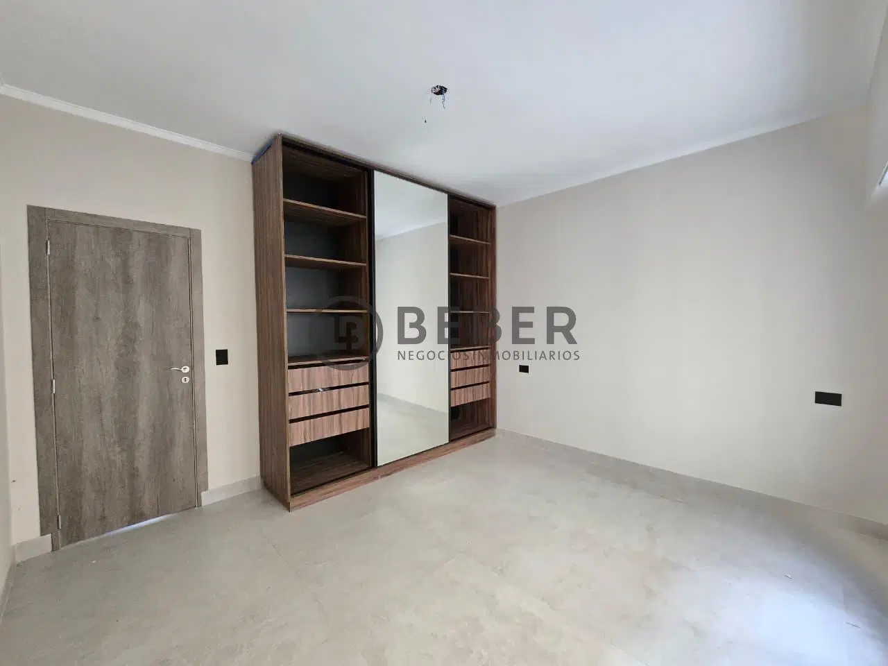 Venta casa 4 ambientes con garaje, y patio San José, Mar del Plata 1